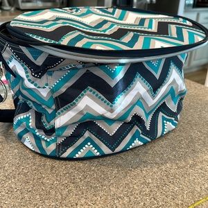 Thirty-One Retired Family Fun Thermal Dotty Chevron w/Leak Lock Lining Blue